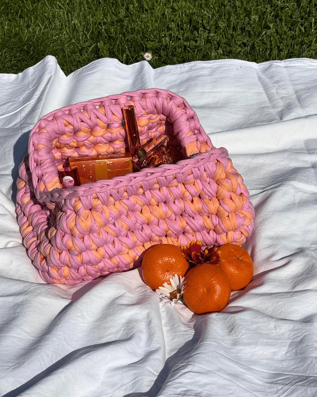 Gehäkelte Kosmetiktasche - Touch of Orange - YUYA STUDIOS