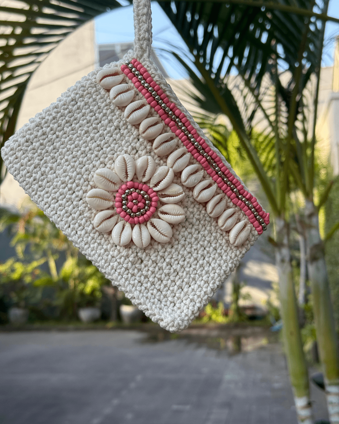 Gehäkelte Bali Tasche mit Muscheln - Peach - YUYA Studios