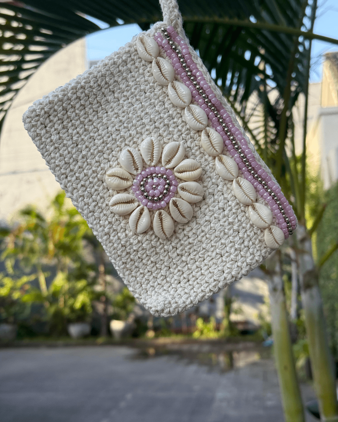 Gehäkelte Bali Tasche mit Muscheln - Pink - YUYA Studios