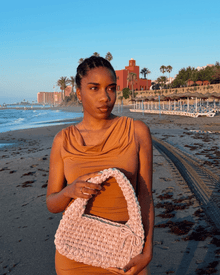 Handgemachte Häkeltasche Annie Bag in Rosa – Soft Summer Nights Edition