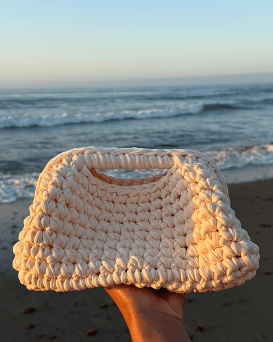 Clutch: Vanilla 💛 - YUYA Studios