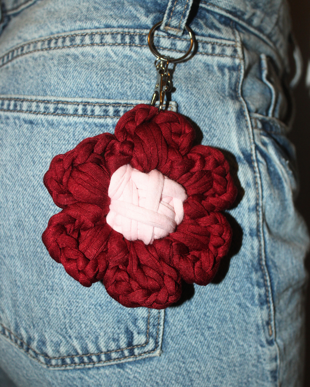 Trendy crochet puff flower, Crochet Blume